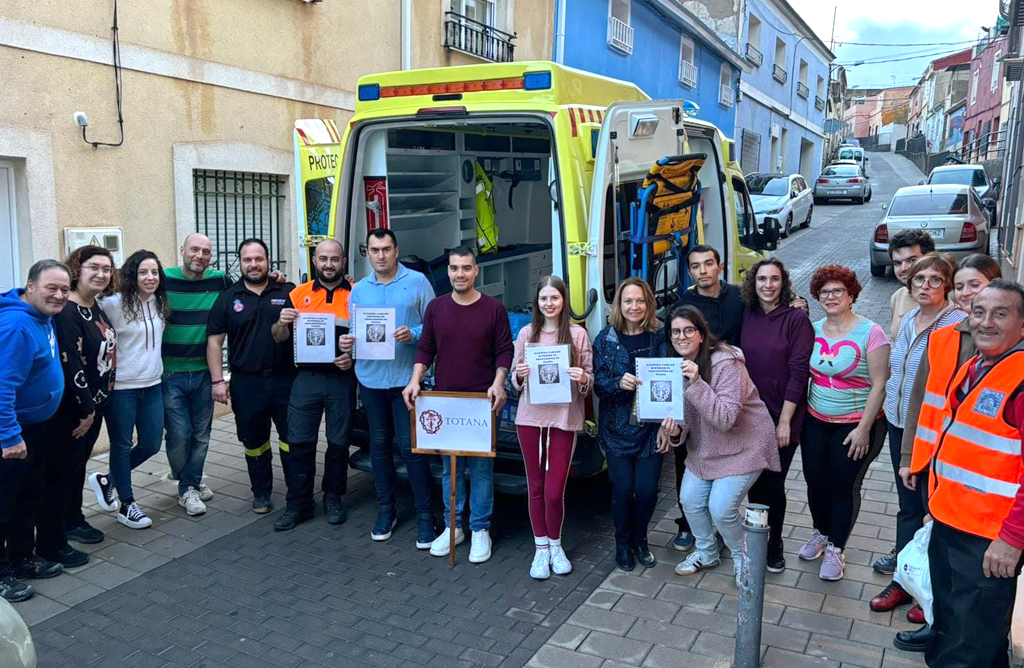 Totana se vuelca con los damnificados por la DANA